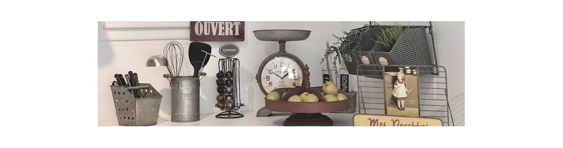 ÉTAGÈRES DE CUISINE